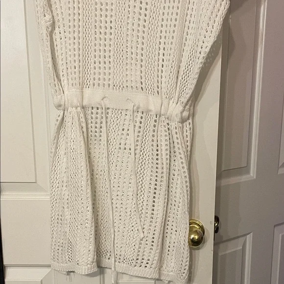 Royal Standard White Crochet Top - Picture 5 of 10
